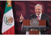 Presidente de México cuestiona políticas del FMI