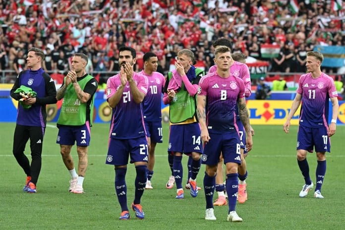 Alemania ya celebra los octavos de su Eurocopa, Croacia se complica la vida