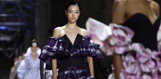 Balenciaga cree que la ropa callejera ya es alta costura, Viktor & Rolf se lo toman con guasa