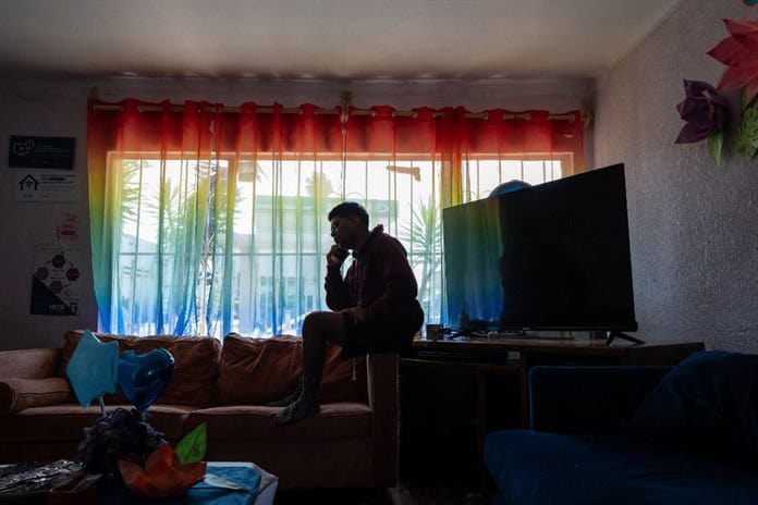 Albergues para migrantes LGBT en México alivian el peso del estigma