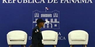 Mulino asume el poder en Panamá desafiado por la economía y crisis migratoria