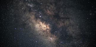 Científicos chinos revelan forma achatada del halo de materia oscura de la Vía Láctea
