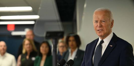 Asesores de Biden buscan forma de convencerlo para su retirada, según The New York Times