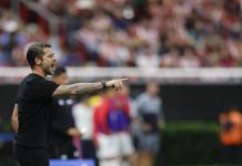 Fernando Gago respalda el nivel de juego de Javier Chicharito Hernández