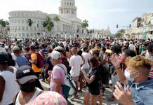 Desde el exilio en México, una joven cubana lucha por los presos de protestas de 2021