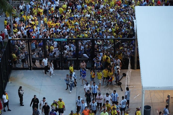 Arrestado en Miami el presidente de la Federación Colombiana de Fútbol, Ramón Jesurún