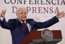 López Obrador dice que su postura ayuda a que no se desborde la violencia en Venezuela