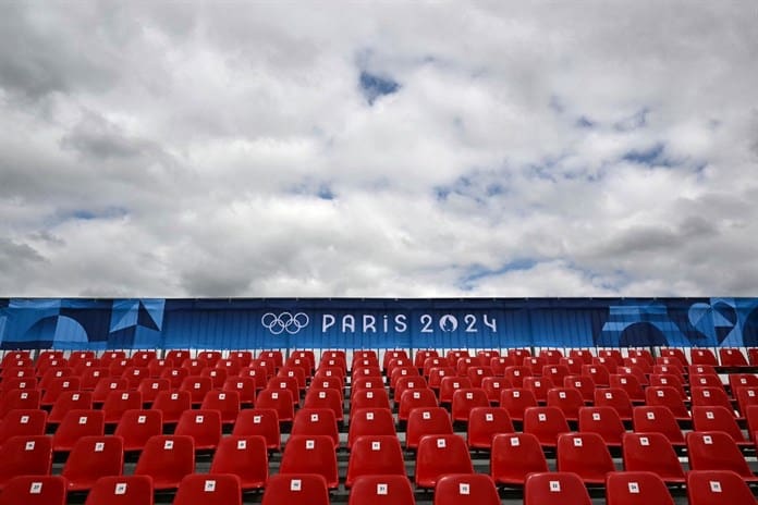 Sin estrellas masculinas, la bola de fútbol empieza a rodar en los Juegos de París