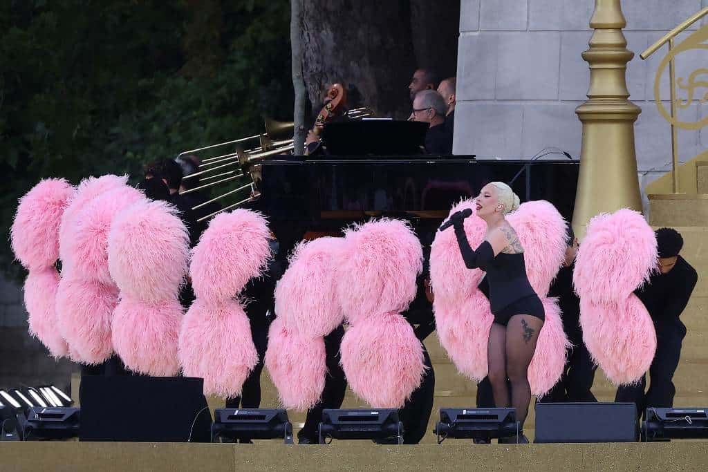 Lady Gaga canta en la ceremonia de apertura de los Juegos de París-2024