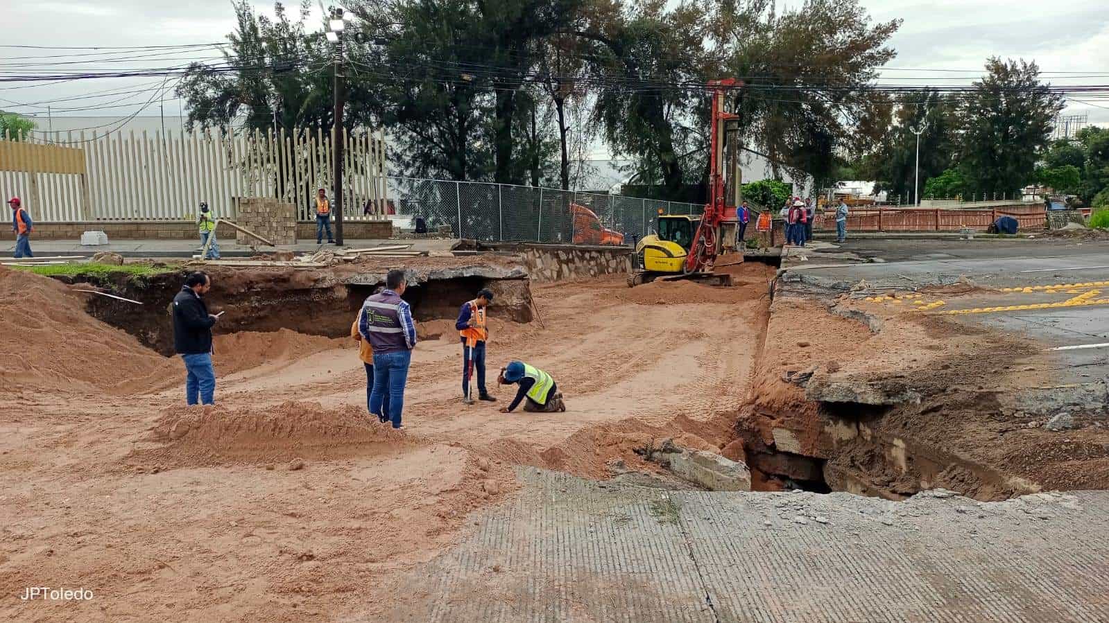 Encuentran segundo socavón dentro del que está en López Mateos; la reparación será más tardada
