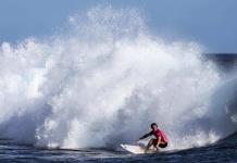 Las olas en Tahití seleccionan a los mejores 32 surfistas