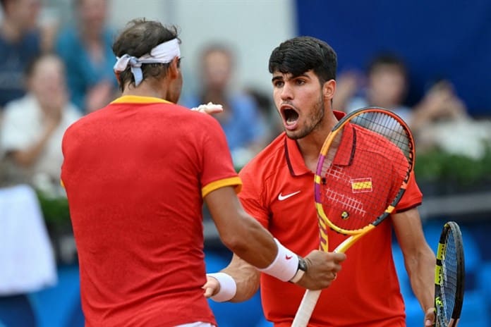 Nadal y Alcaraz, más compenetrados, avanzan en dobles del tenis de París-2024