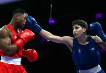 El mexicano Marco Verde debuta con triunfo y avanza a los cuartos de final de boxeo en París