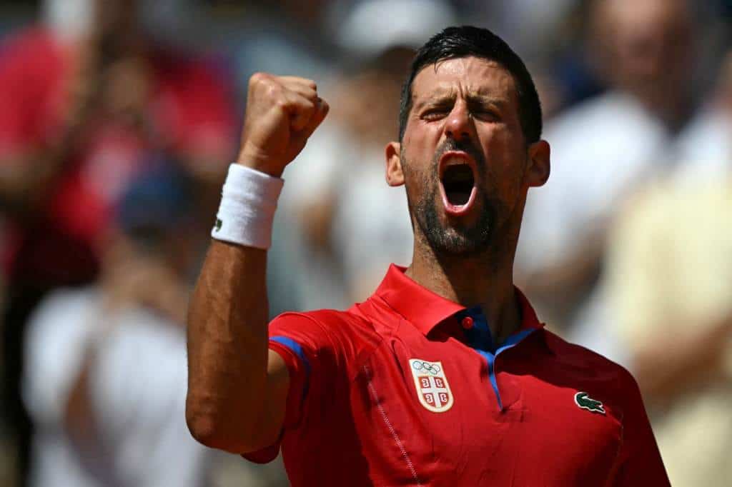 Djokovic y Alcaraz avanzan a cuartos de final del tenis de París-2024