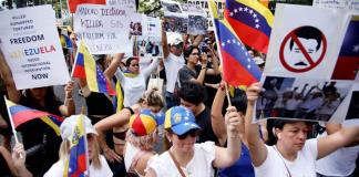 Miedo, llanto y resiliencia en Venezuela en víspera de manifestación contra Maduro