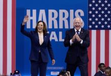 Vuelve la esperanza entre los demócratas en el primer mitin de Kamala Harris y Tim Walz