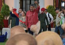 Maduro suspende red social X en Venezuela por 10 días