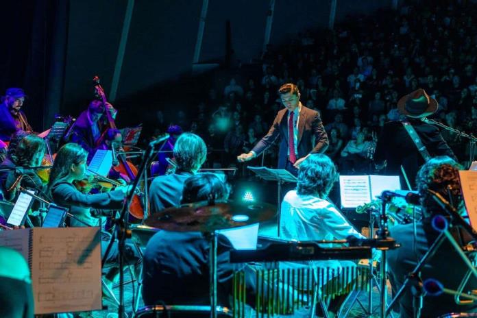 Con la gira “Infinito Tour”, la Orquesta Sinfónica Universal rinde un homenaje a la música de Gustavo Cerati