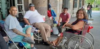Ambulantes no retiraron el plantón frente a la presidencia; lo harán hasta tener permisos en la mano
