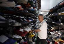 La vida en pasos: historias de zapatos en una inmensa colección en Ecuador