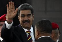 Maduro acude a la corte suprema para validar su reelección en medio de la presión internacional