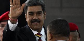 Maduro acude a la corte suprema para validar su reelección en medio de la presión internacional