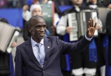 Kipchoge se cita con la historia en el maratón olímpico