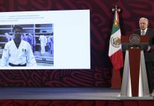 López Obrador culpa a gobiernos anteriores del desempeño de México en París 2024