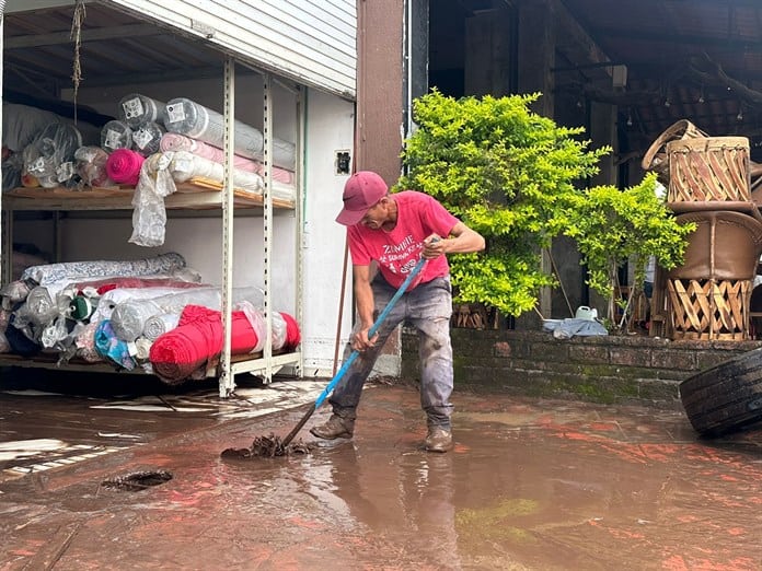 Tormenta en Zapotlanejo cobra la víctima 13 del temporal; afecta casi 130 viviendas y negocios