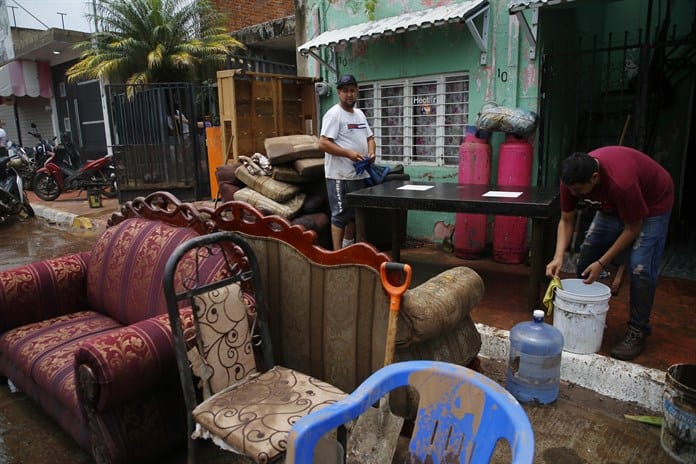 Fuerte lluvia en Zapotlanejo deja un fallecido y daños en 137 casas y negocios