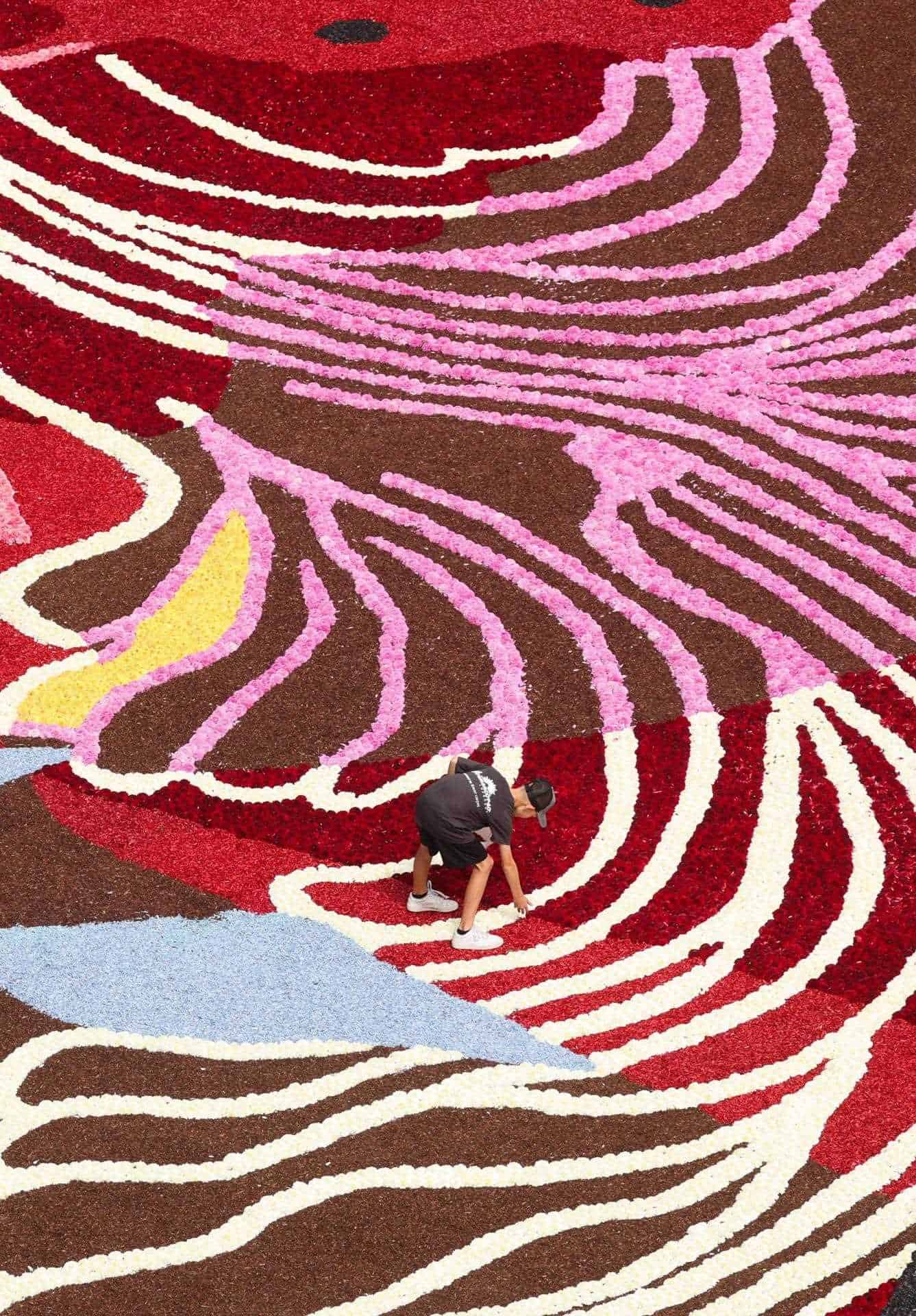 La Grand Place de Bruselas se engalana con una alfombra floral dedicada al Art Nouveau