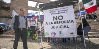 Ministros de la Suprema Corte se unen a protesta con suspensión de sesión