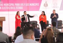 Capacitan a más de 90 alcaldesas y presidentes municipales electos de Jalisco