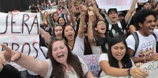 Estudiantes exigen a diputados abrir diálogo sobre reforma judicial