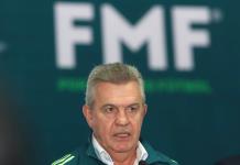 Javier Aguirre dirige su primer entrenamiento, en su tercera etapa con México