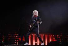 El guitarrista Brian May admite que sufrió un leve derrame cerebral