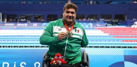 El tapatío Arnulfo Castorena conquista el oro en París y se convierte en tetracampeón olímpico