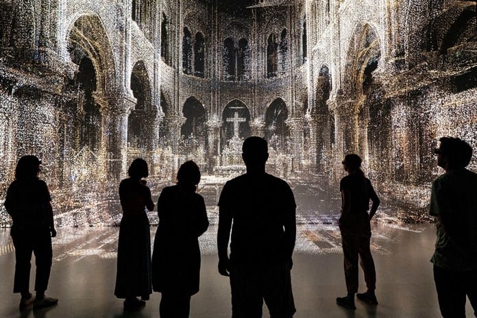 La catedral de Notre Dame reabre de manera virtual en el festival Ars Electronica