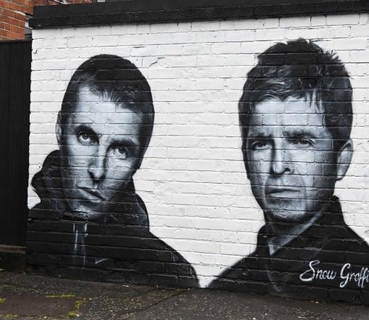 Oasis vuelve a los escenarios con el mundo en vilo por el reencuentro de los Gallagher