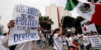 El Senado de México comienza la discusión de la polémica reforma judicial de López Obrador