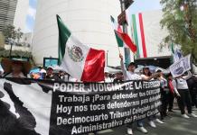 Trabajadores judiciales protestan contra la reforma en el Senado un día antes de su voto