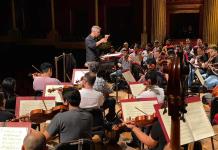 El Teatro Degollado conmemora 158 años con un tributo sinfónico a Clemente Aguirre