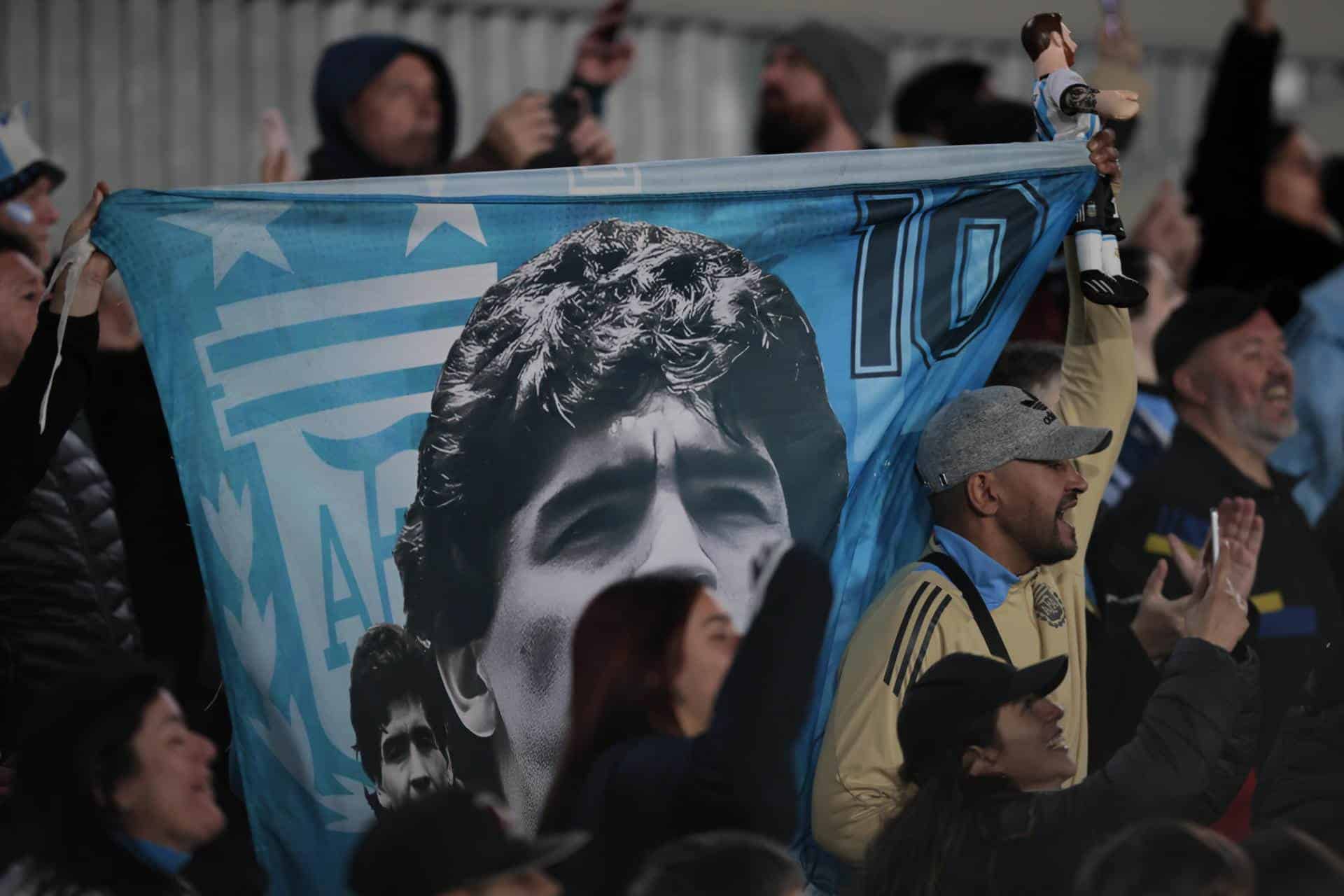 Maradona: allanan 6 viviendas por presunto documental del juicio por su muerte en Argentina