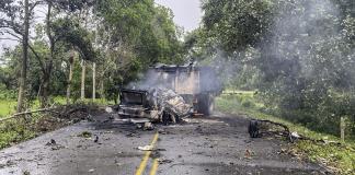 Ataque con explosivos contra base militar causa 27 heridos en Colombia