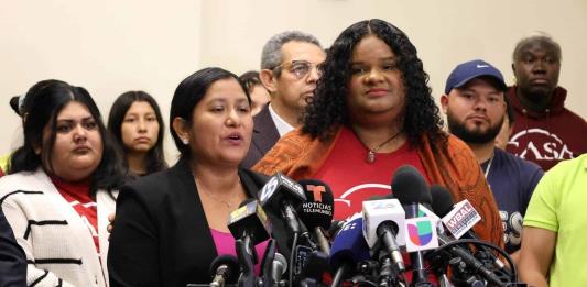 Familiares de víctimas del colapso del puente de Baltimore demandan a la empresa del buque