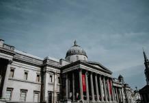 La escultura Mil veces un instante, de la mexicana Teresa Margolles, exhibida en Londres