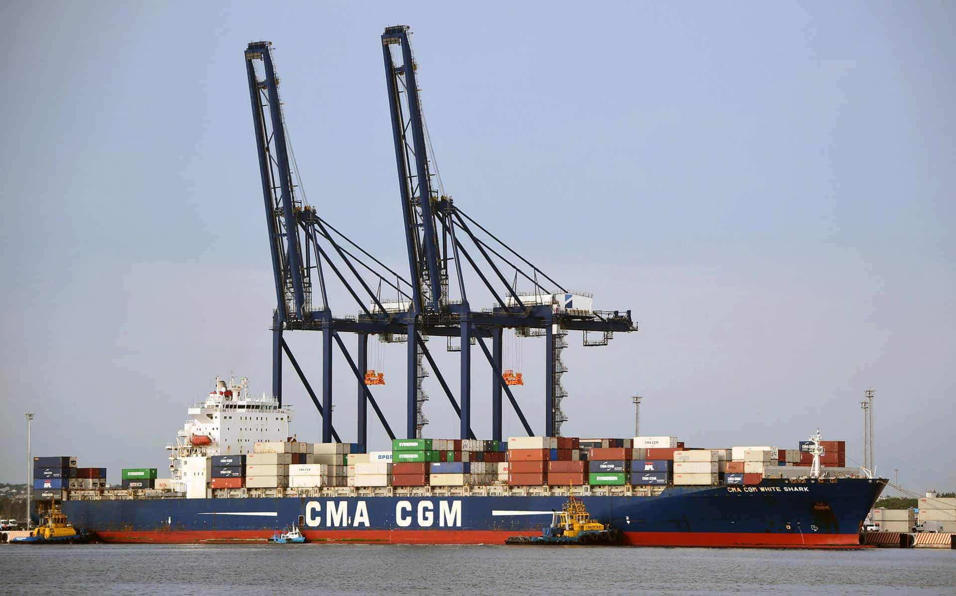 Trump se reúne con primer ministro de Canadá y presidenta de México