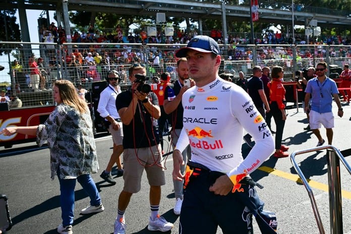 Verstappen necesita detener la sangría en un GP de Singapur que se le resiste