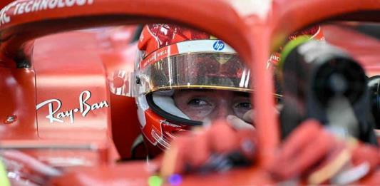 Leclerc lidera, por delante de Norris y Sainz, el primer libre de Marina Bay