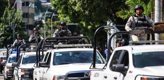 Parten los primeros agentes de la Guardia Nacional a la frontera tras acuerdo con Trump